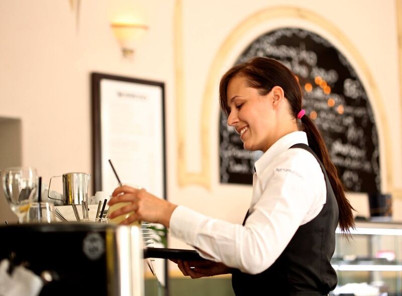 Werken in de horeca? Zo word jij een professional!